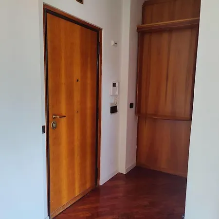 Daire Culla Di Diego Box Auto, Sospesi Nel Cielo!