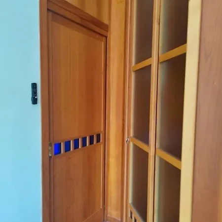 Daire Culla Di Diego Box Auto, Sospesi Nel Cielo! *