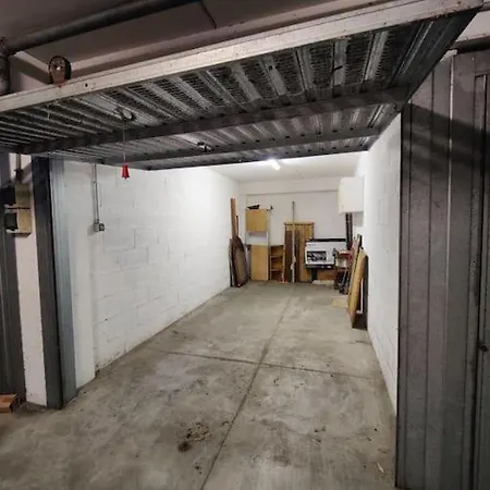 Daire Culla Di Diego Box Auto, Sospesi Nel Cielo!