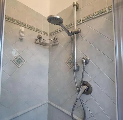 Culla Di Diego Box Auto, Sospesi Nel Cielo! Apartment Rome