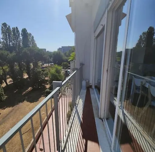 Culla Di Diego Box Auto, Sospesi Nel Cielo! Apartment