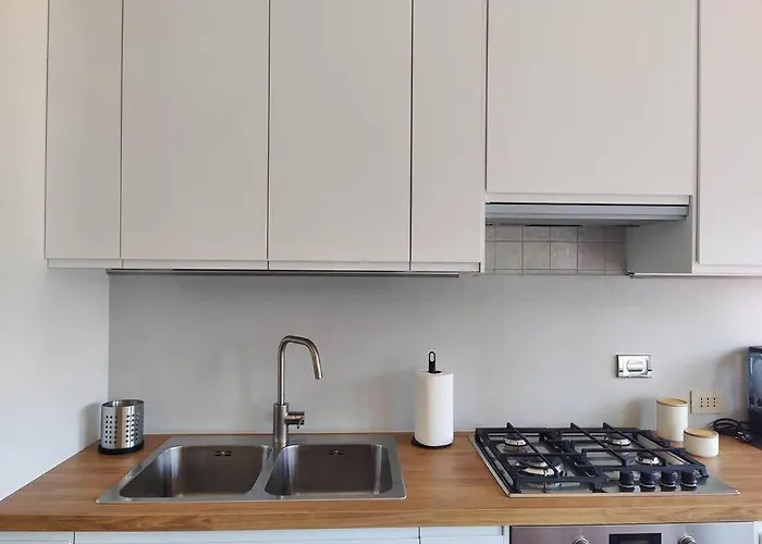 Culla Di Diego Box Auto, Sospesi Nel Cielo! Apartment