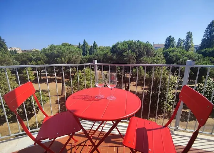 Apartment Culla Di Diego Box Auto, Sospesi Nel Cielo! Rome